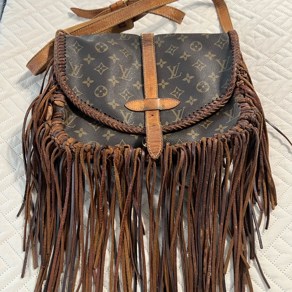 Louis Vuitton Saumur 30 fringe crossbody